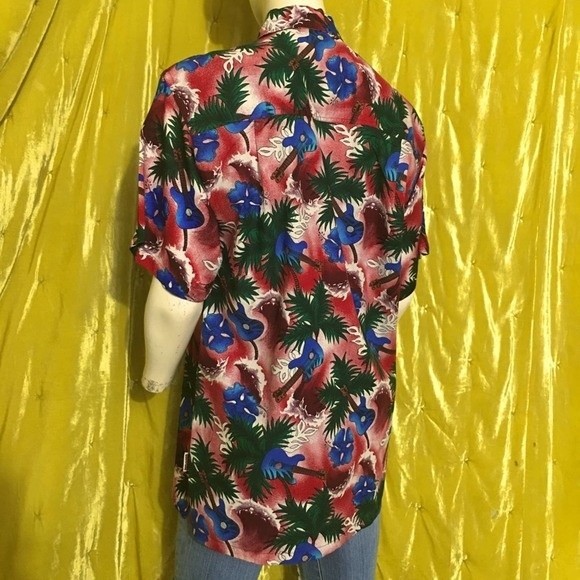 Uluwatu Men's Hawaiian Shirt Guitars Button Down - Picture 4 of 7